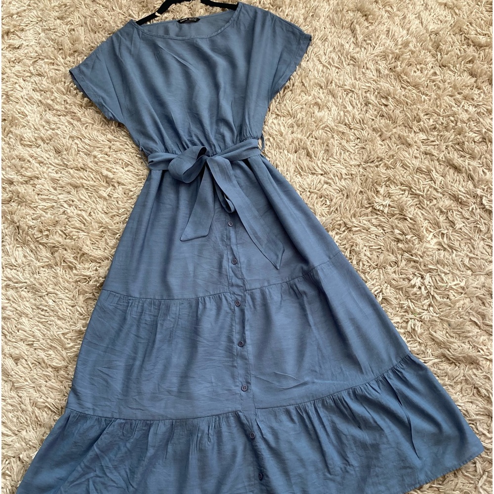 Dress - Picture 3 of 3